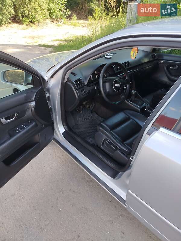 Седан Audi A4 2001 в Виннице