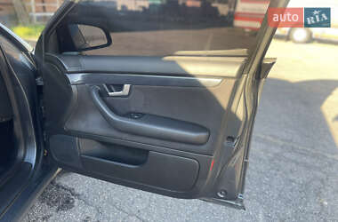 Седан Audi A4 2002 в 