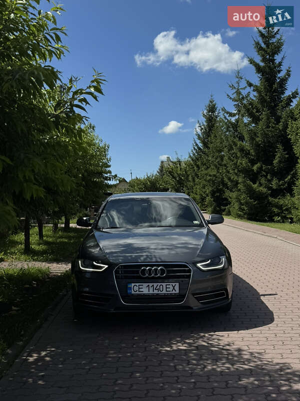 Седан Audi A4 2015 в Черновцах