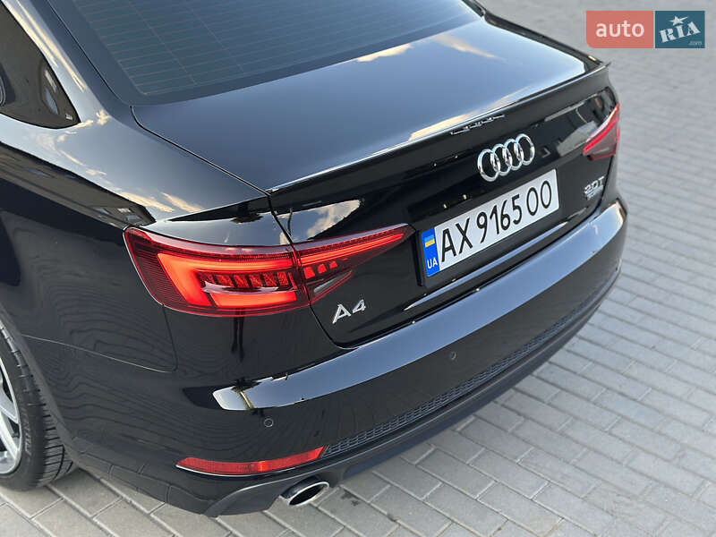Седан Audi A4 2017 в Харкові