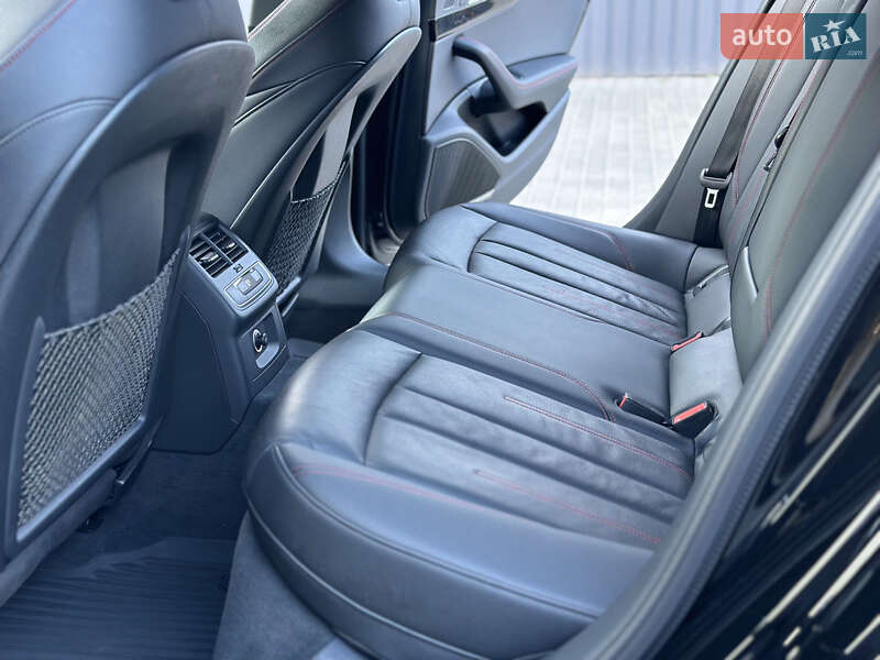 Седан Audi A4 2017 в Харкові