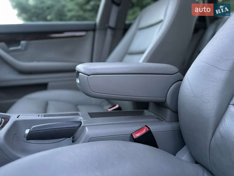 Универсал Audi A4 2003 в Сарнах