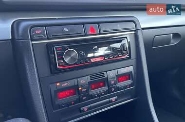 Седан Audi A4 2006 в 