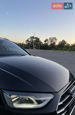 Универсал Audi A4 2022 в 