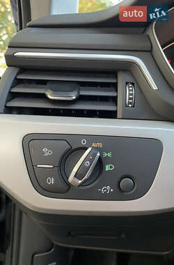 Универсал Audi A4 2022 в 