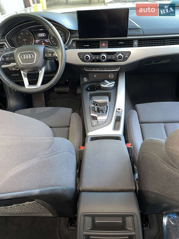 Универсал Audi A4 2022 в Павлограде
