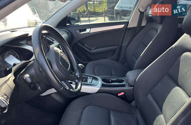 Седан Audi A4 2012 в 