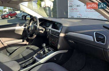 Седан Audi A4 2012 в 