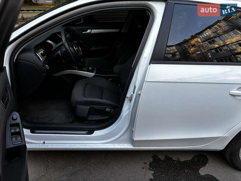 Универсал Audi A4 2011 в Кривом Роге