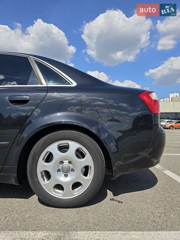 Седан Audi A4 2003 в Киеве