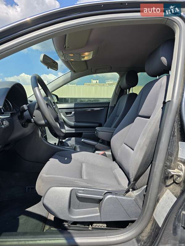 Седан Audi A4 2003 в Киеве