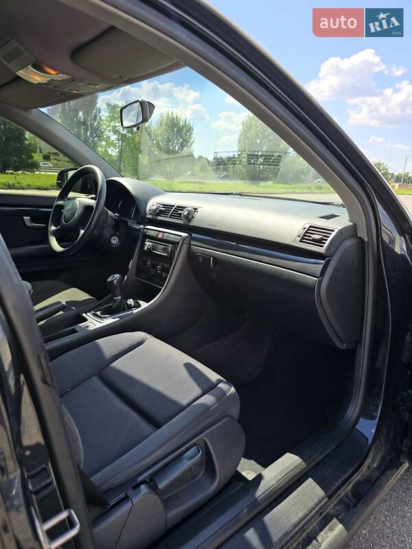 Седан Audi A4 2003 в Киеве