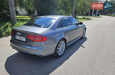 Седан Audi A4 2015 в 