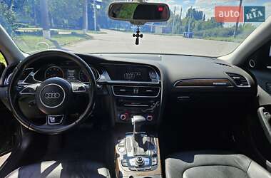 Седан Audi A4 2015 в 