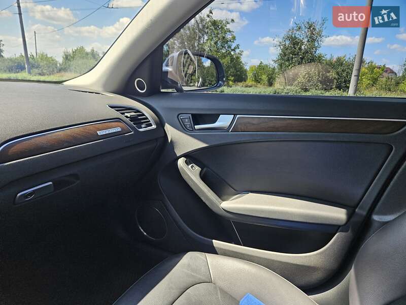Седан Audi A4 2015 в Полтаве