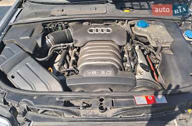 Седан Audi A4 2002 в 