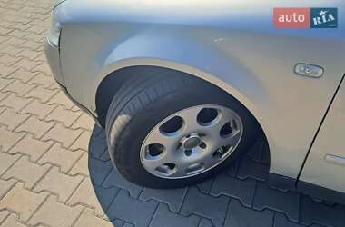 Седан Audi A4 2002 в 
