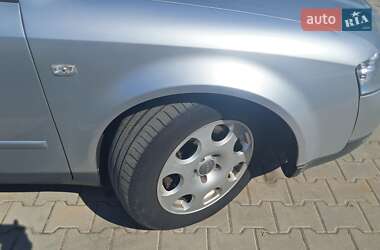 Седан Audi A4 2002 в 