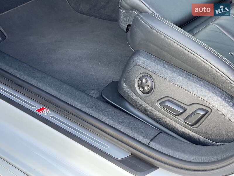 Седан Audi A4 2019 в Киеве