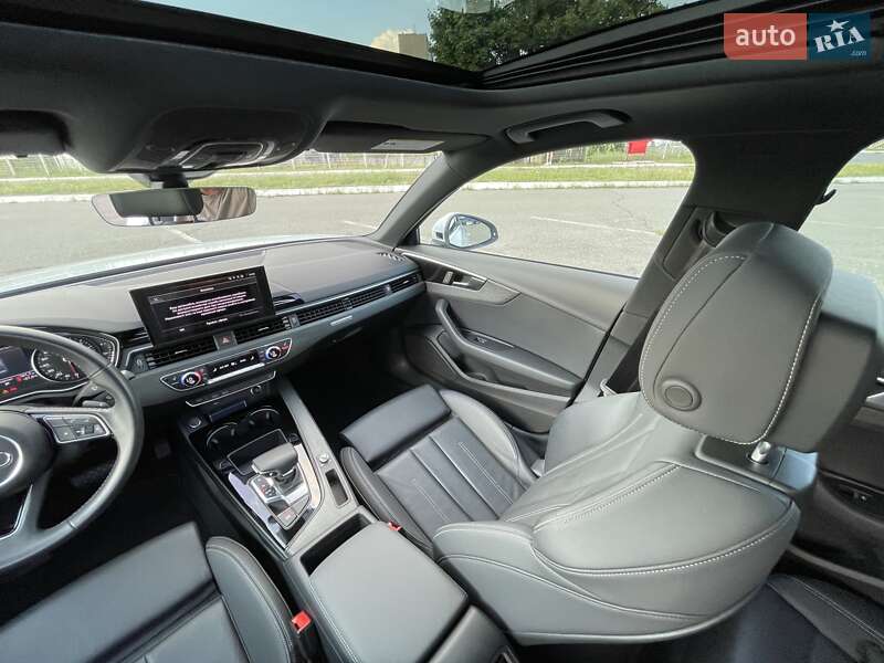Седан Audi A4 2019 в Киеве