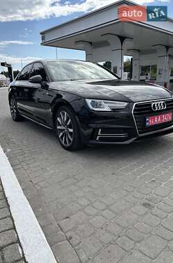 Седан Audi A4 2018 в Днепре