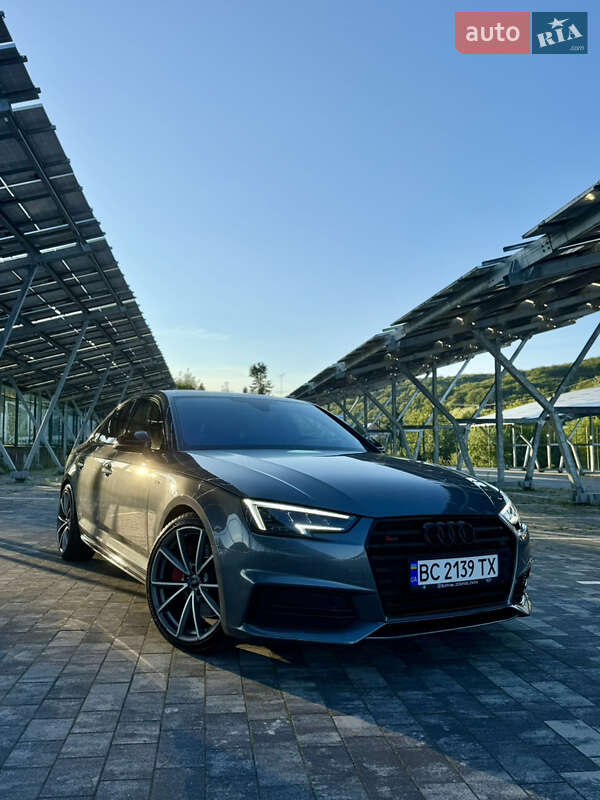 Audi A4 2017