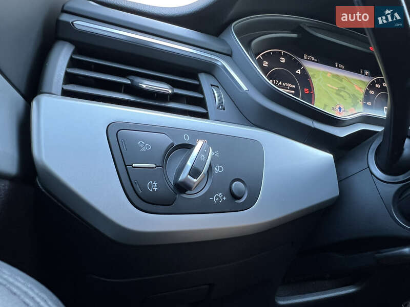 Седан Audi A4 2018 в Дрогобыче