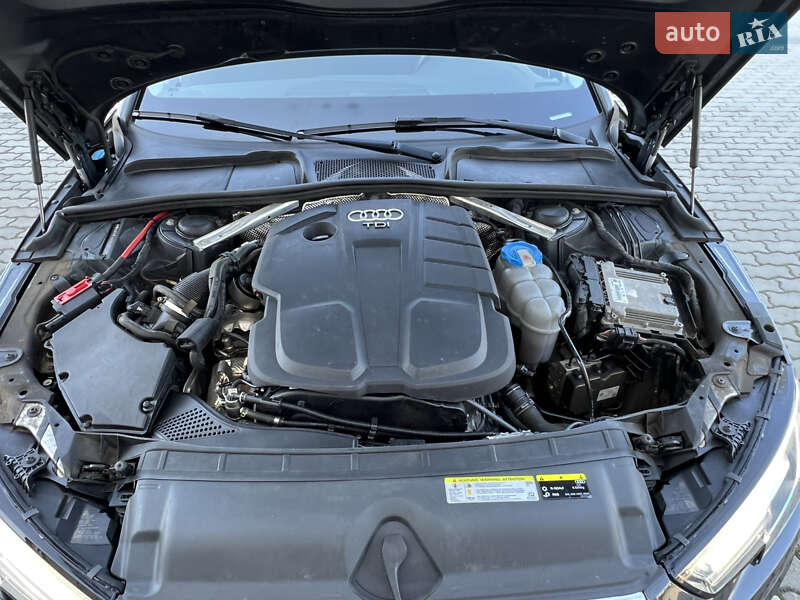 Седан Audi A4 2018 в Дрогобыче