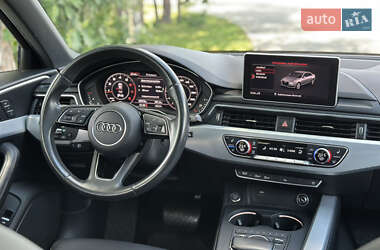 Седан Audi A4 2018 в 