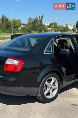 Седан Audi A4 2002 в 