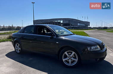 Седан Audi A4 2002 в 
