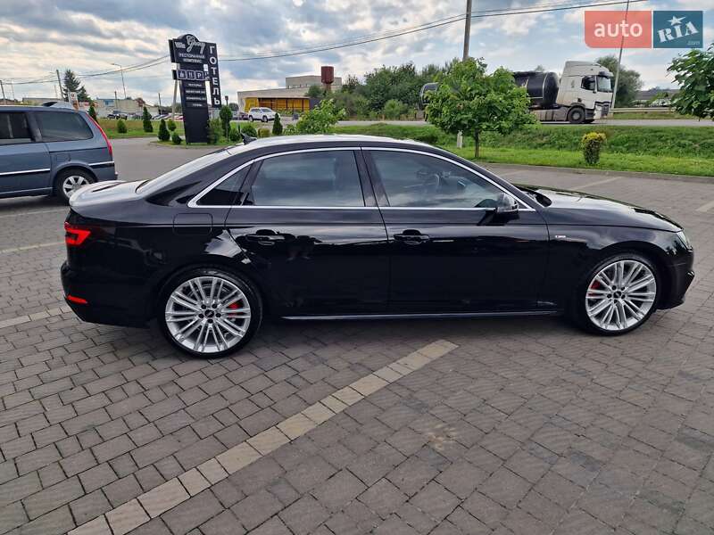 Седан Audi A4 2017 в Стрые