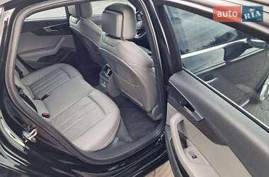 Седан Audi A4 2017 в 