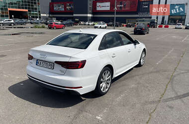 Седан Audi A4 2018 в 
