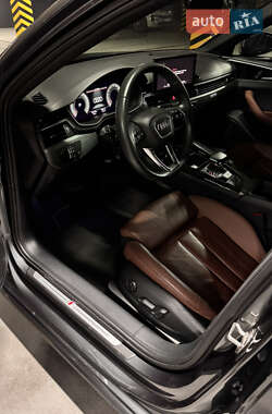Седан Audi A4 2020 в 