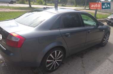 Седан Audi A4 2001 в Коростені