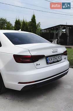 Седан Audi A4 2016 в 