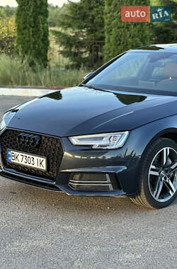 Седан Audi A4 2016 в 