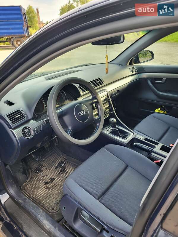 Седан Audi A4 2002 в Славуте