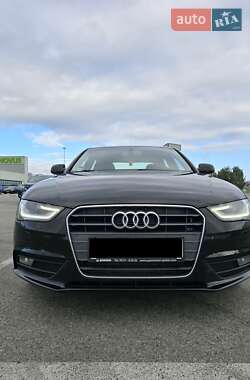 Седан Audi A4 2012 в 