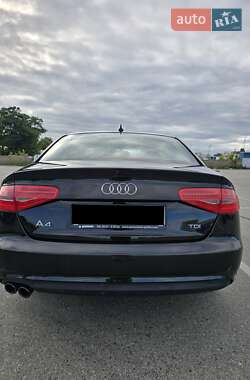 Седан Audi A4 2012 в 