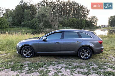 Универсал Audi A4 2016 в 