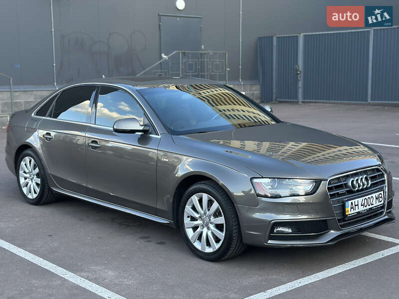 Седан Audi A4 2015 в Києві