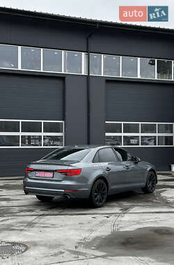 Седан Audi A4 2016 в 
