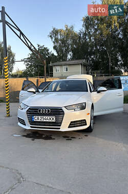 Седан Audi A4 2016 в 