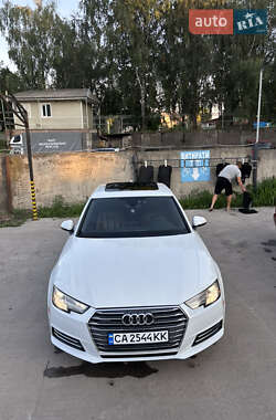 Седан Audi A4 2016 в 