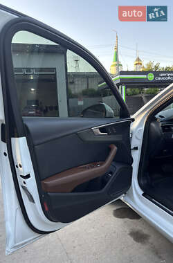 Седан Audi A4 2016 в 