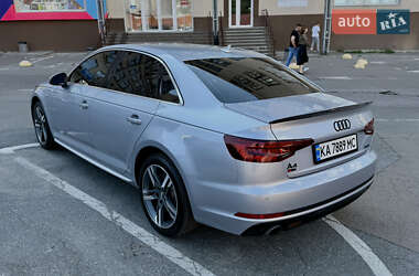 Седан Audi A4 2018 в 