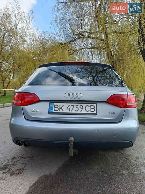 Универсал Audi A4 2011 в Ровно