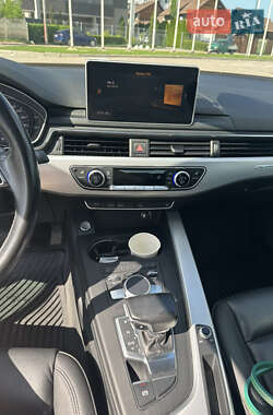 Седан Audi A4 2016 в 